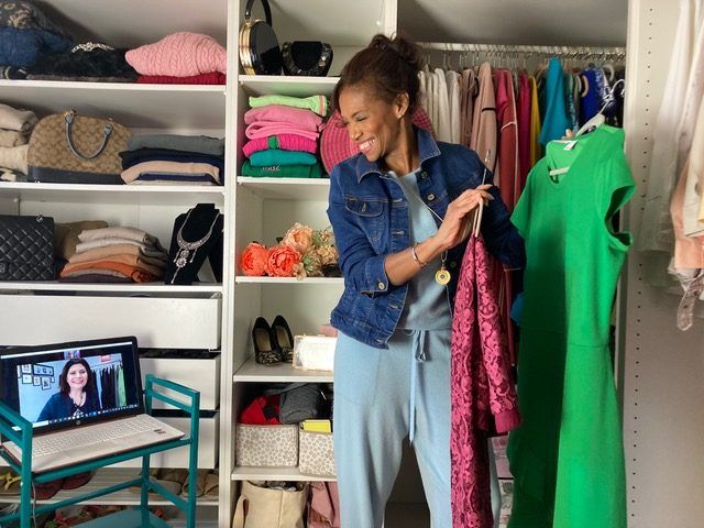 closet-clout:-the-rise-of-the-digital-wardrobe-and-virtual-styling